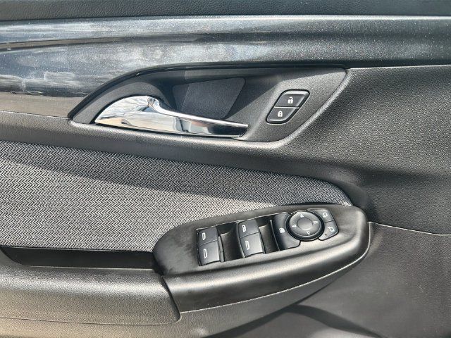 Used 2025 Chevrolet TrailBlazer LT AWD/4WD image 21