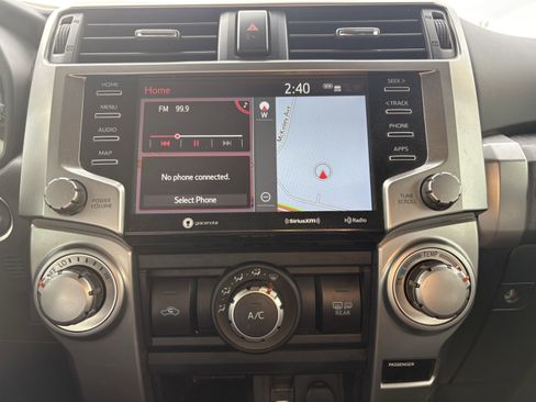 Used 2020 Toyota 4Runner SR5 Premium image 9