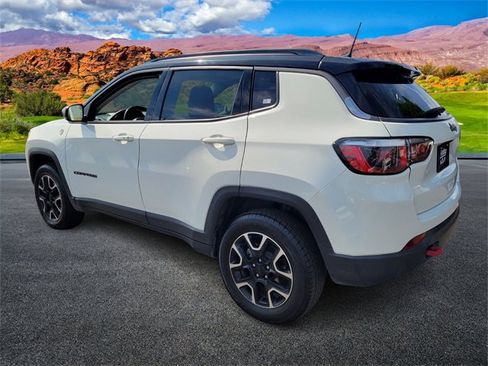 Used 2020 Jeep Compass Trailhawk image 6