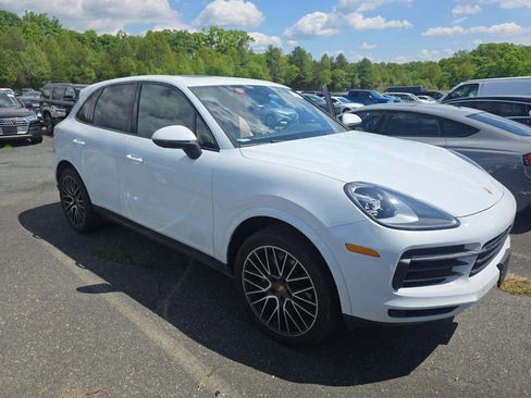 Used 2019 Porsche Cayenne AWD/4WD image 1