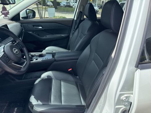 Certified 2023 Nissan Rogue SL image 5