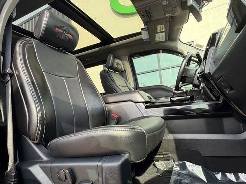 Used 2021 Ford F250 Lariat w/ Lariat Ultimate Package image 21