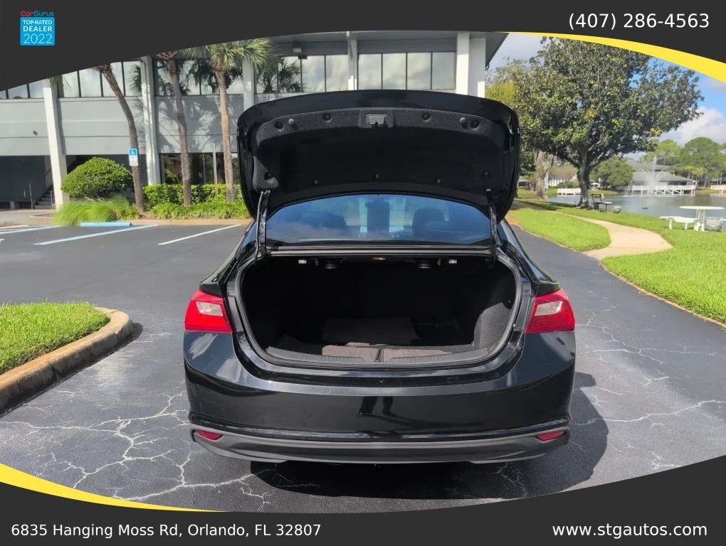 Used 2018 Chevrolet Malibu LT w/ Leather Package FWD image 32