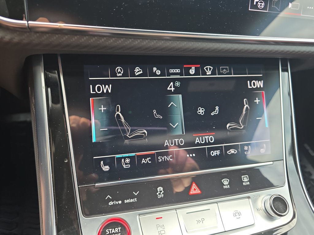 Used 2026 Audi RS Q8 performance AWD/4WD image 27