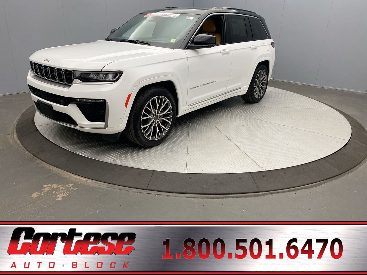 Used 2026 Jeep Grand Cherokee Summit w/ Adv Protech Group IV AWD/4WD image 1