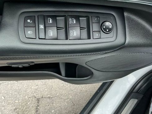 Used 2020 Jeep Grand Cherokee Limited w/ Trailer Tow Group IV AWD/4WD image 24