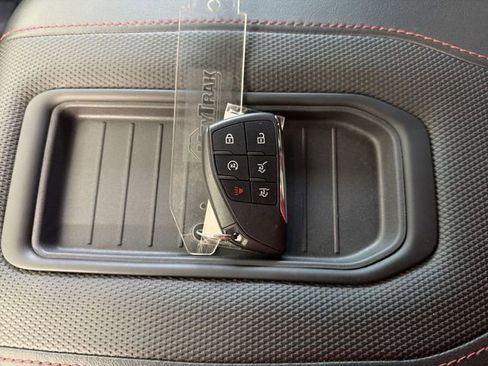 Used 2023 Chevrolet Suburban RST w/ Luxury Package image 38