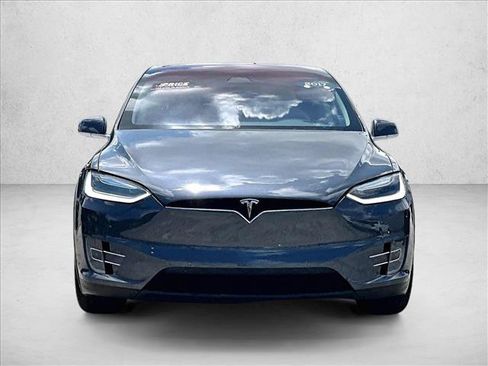 Used 2017 Tesla Model X 90D AWD/4WD image 3