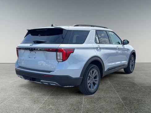 New 2026 Ford Explorer Active w/ Active Comfort Package AWD/4WD image 6