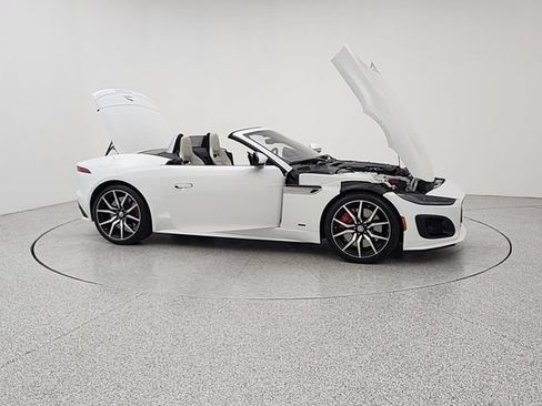 Certified 2024 Jaguar F-TYPE R AWD/4WD image 10