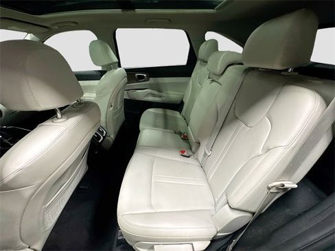 Used 2022 Kia Sorento S w/ Option Group 015 image 26