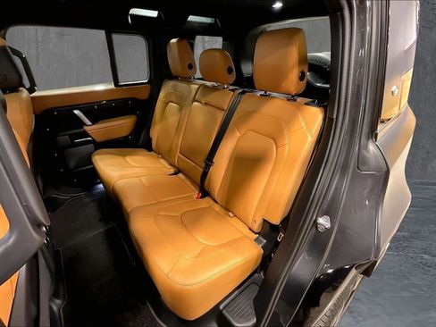Used 2024 Land Rover Defender 110 Carpathian Edition AWD/4WD image 22