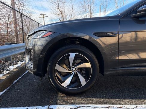 Used 2025 Jaguar F-PACE R-Dynamic S image 9