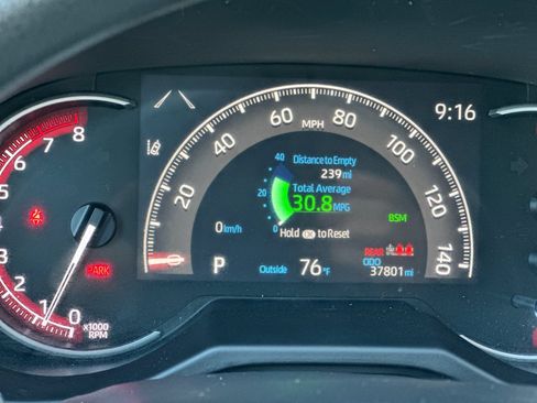 Used 2025 Toyota RAV4 XLE AWD/4WD image 24
