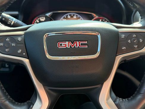 Used 2017 GMC Acadia Denali image 20