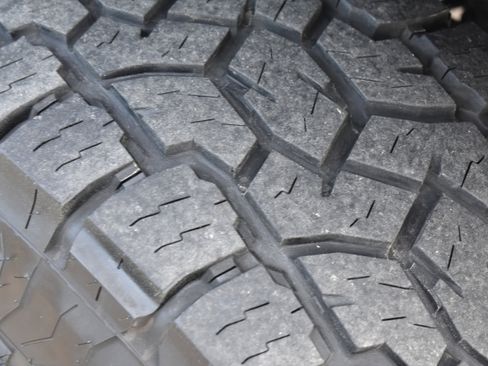 Used 2020 Jeep Gladiator Rubicon w/ Trailer Tow Package image 11