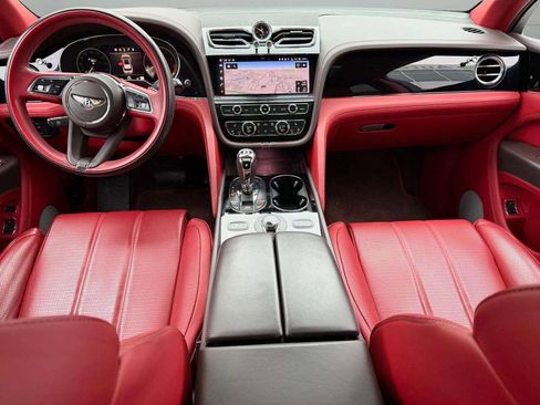 Certified 2022 Bentley Bentayga image 4