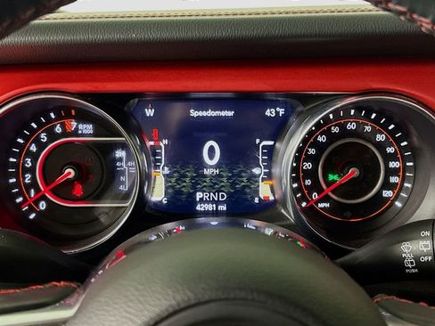 Used 2022 Jeep Wrangler Unlimited Rubicon w/ Cold Weather Group image 11