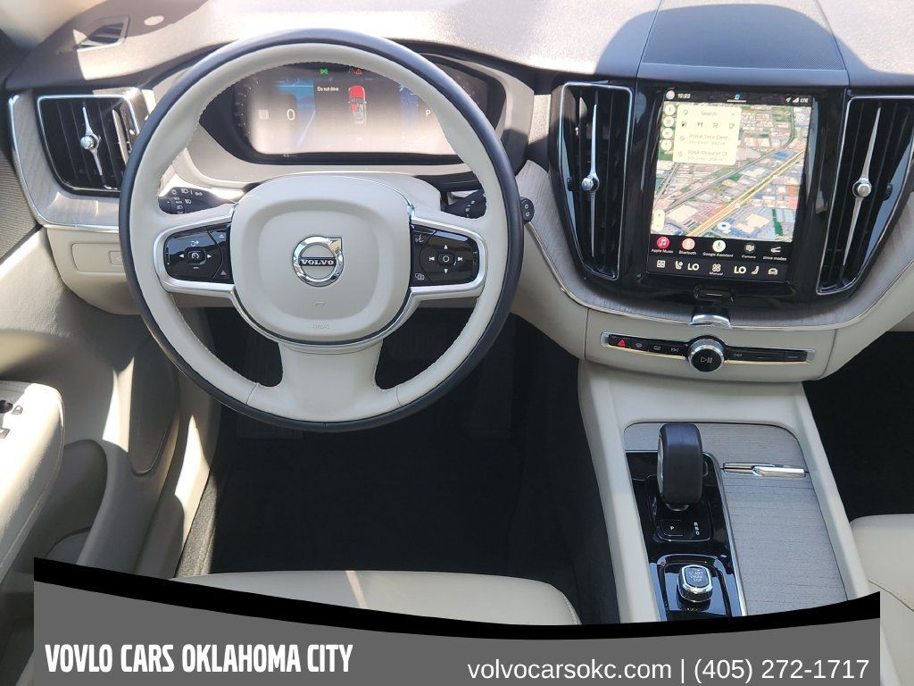 Certified 2024 Volvo XC60 B5 Plus w/ Protection Package Premier AWD/4WD image 21