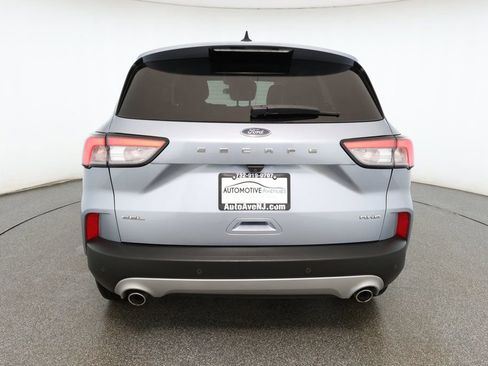Used 2022 Ford Escape SEL w/ Technology Package image 5