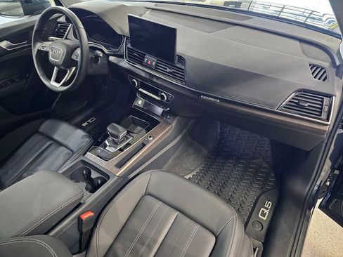Used 2025 Audi Q5 2.0T Premium w/ Convenience Plus Package image 11
