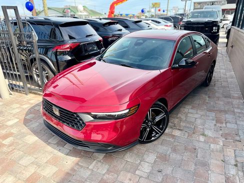 Used 2025 Honda Accord Sport image 13