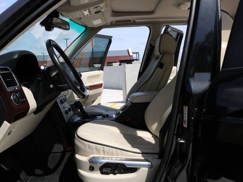 Used 2012 Land Rover Range Rover Supercharged w/ Silver Pack AWD/4WD image 86