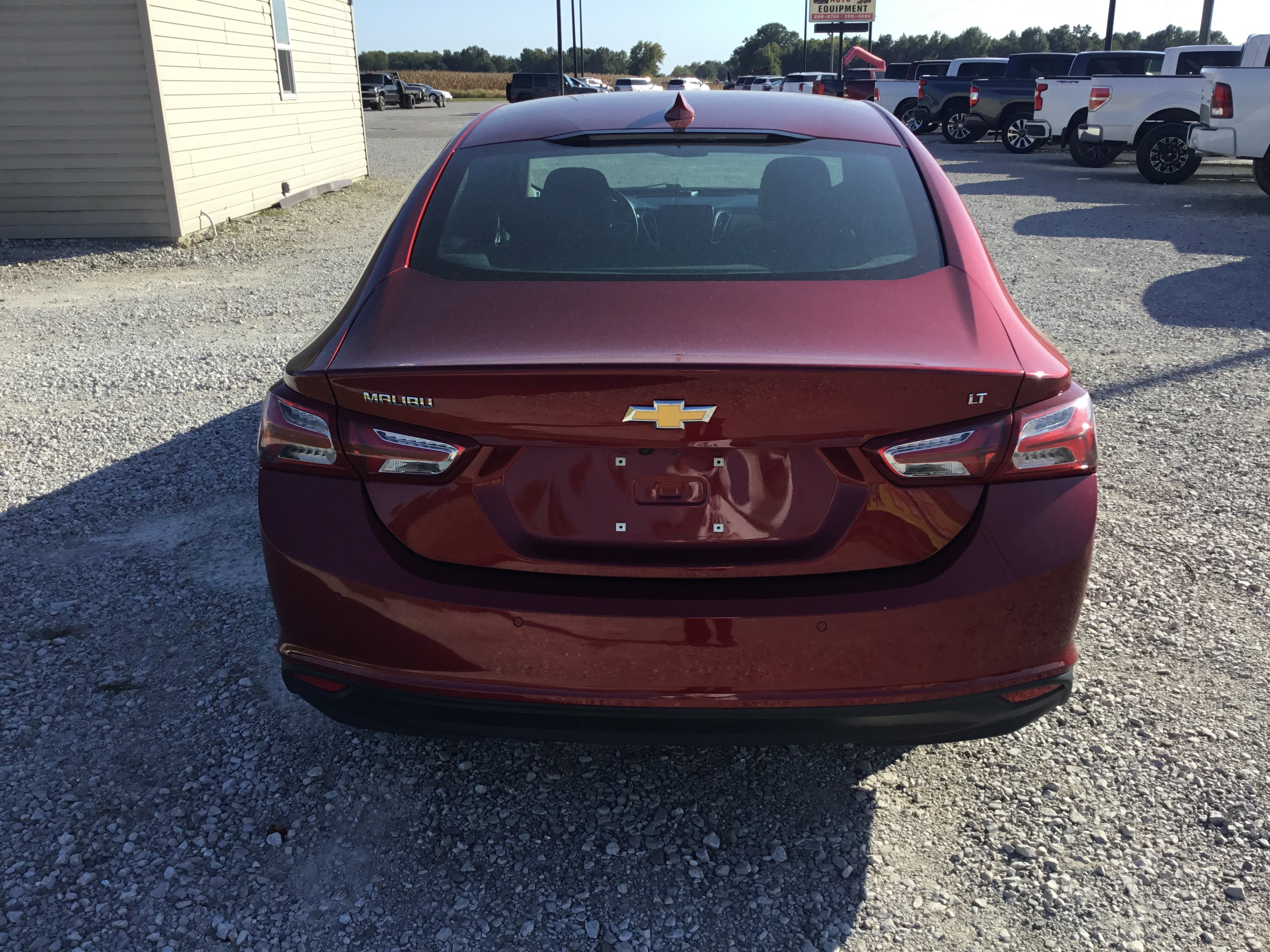 Used 2019 Chevrolet Malibu LT w/ Driver Confidence Package II FWD image 4