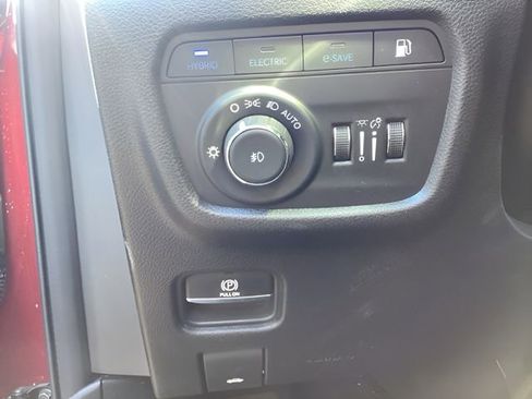 Used 2023 Jeep Grand Cherokee 4WD 4xe image 24