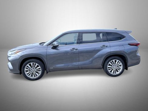 Used 2024 Toyota Highlander Platinum AWD/4WD image 8