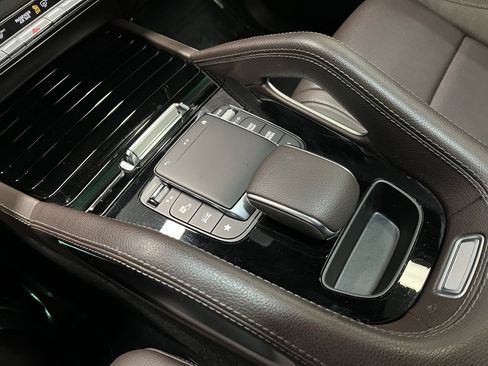 Used 2022 Mercedes-Benz GLE 350 4MATIC w/ 3rd Row Seat Package image 7