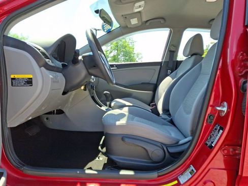 Used 2017 Hyundai Accent SE FWD image 14