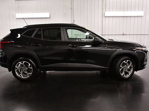 Used 2024 Chevrolet Trax LT w/ Driver Confidence Package FWD image 7