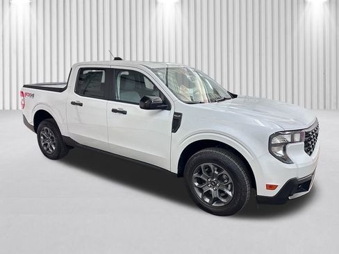 New 2025 Ford Maverick XLT w/ XLT Luxury Package image 2