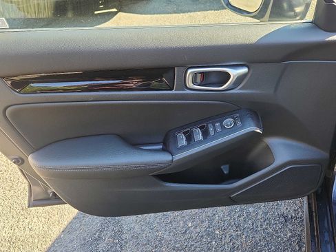 Used 2023 Honda Civic Sport Touring image 12