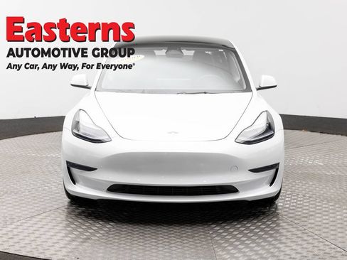 Used 2023 Tesla Model 3 Standard Range RWD image 2