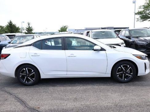 Used 2024 Nissan Sentra SV FWD image 5