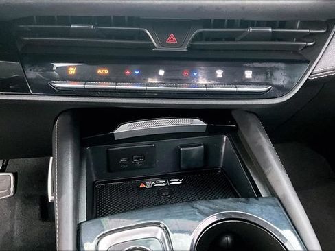 Used 2025 Buick Envision Sport Touring AWD/4WD image 16