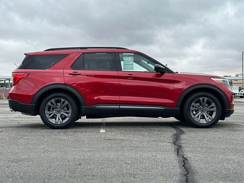 Certified 2023 Ford Explorer XLT w/ Equipment Group 202A RWD image 2