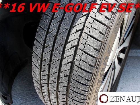 Used 2016 Volkswagen e-Golf SE FWD image 48