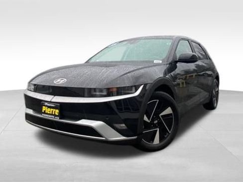 Used 2025 Hyundai Ioniq 5 SE image 1