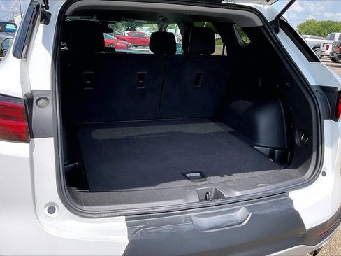 Used 2023 Chevrolet Blazer LT image 37