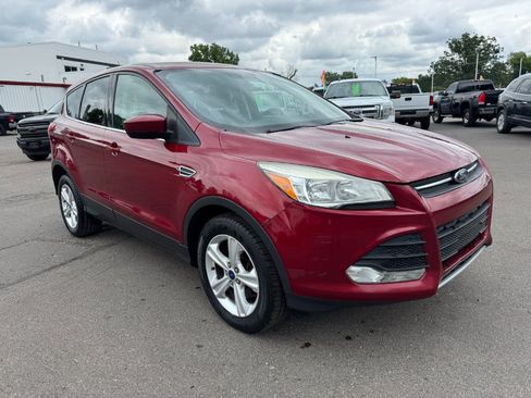 Used 2016 Ford Escape SE w/ SE Cold Weather Package FWD image 7