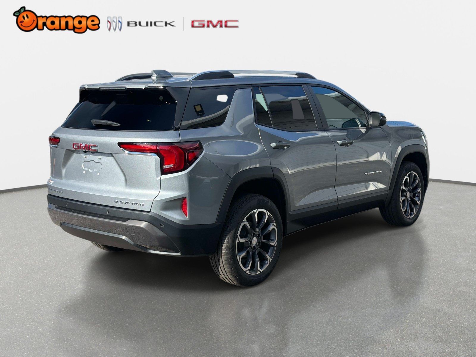New 2027 GMC Terrain Elevation w/ Elevation Premium Package FWD image 3