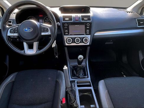 Used 2017 Subaru Crosstrek 2.0i Premium AWD/4WD image 5