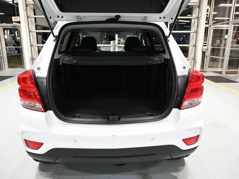 Used 2022 Chevrolet Trax LT w/ Driver Confidence Package image 25