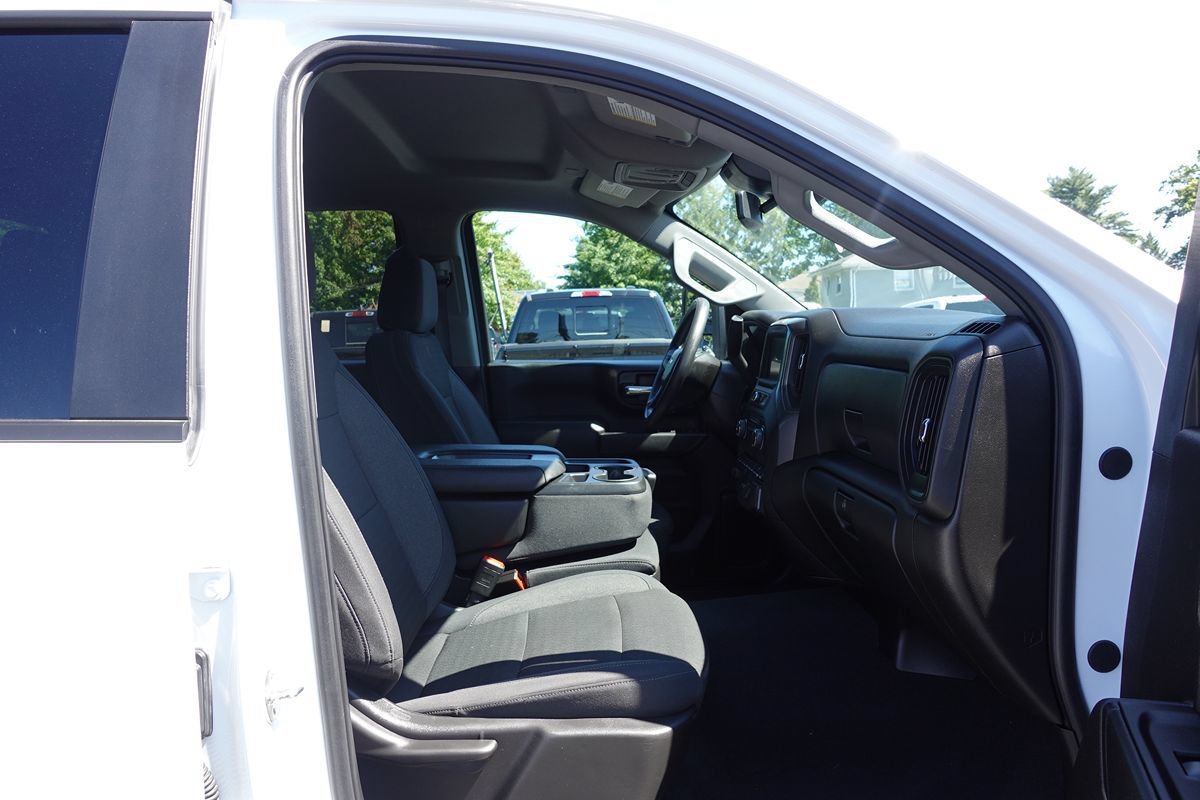 Used 2025 Chevrolet Silverado 2500 Custom w/ Custom Value Package AWD/4WD image 37