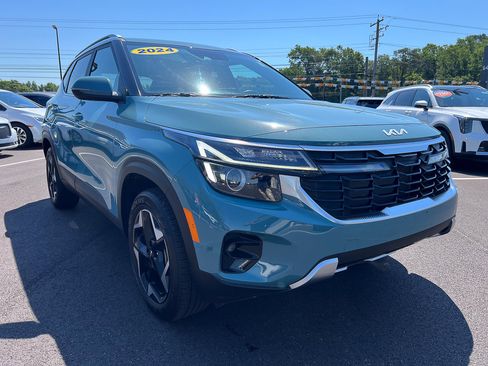 Used 2024 Kia Seltos EX AWD/4WD image 10