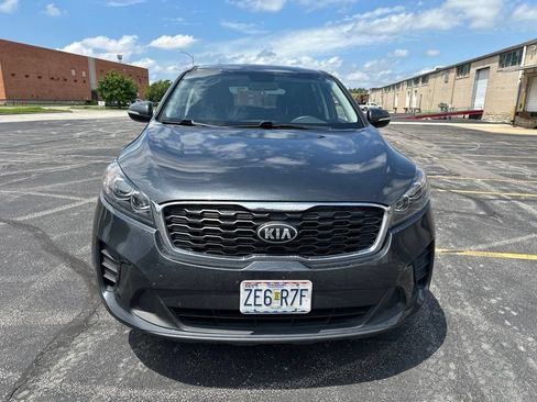 Used 2020 Kia Sorento FWD V6 image 3