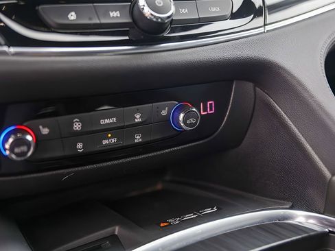 Used 2023 Buick Enclave Essence w/ Experience Buick Package FWD image 22